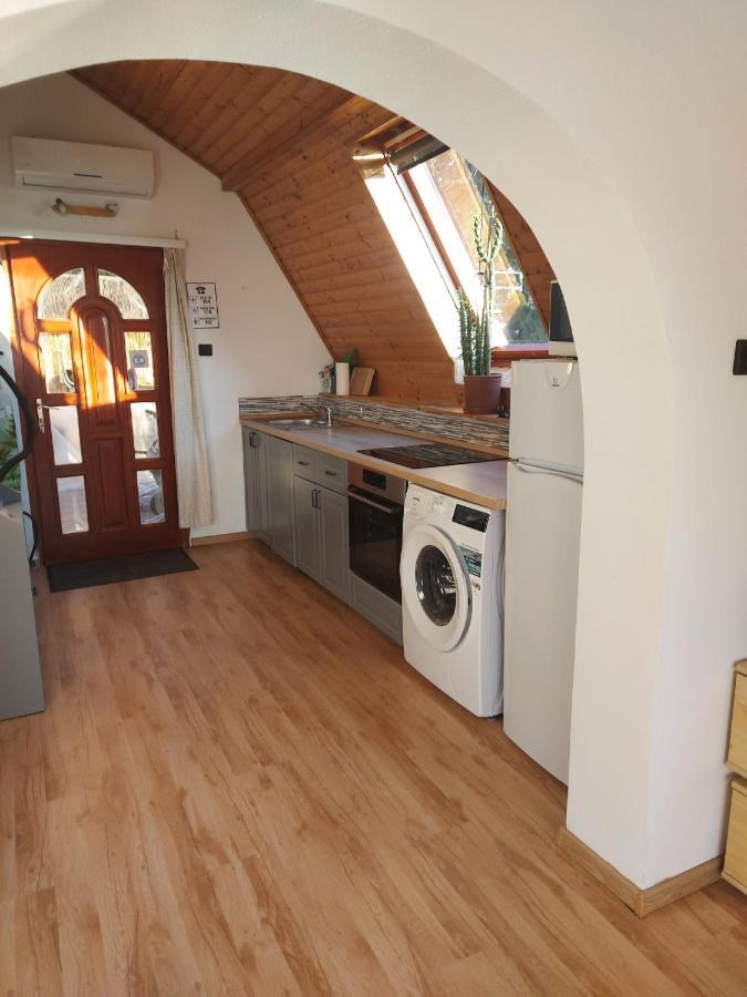 Attila-Apartman Budaoers Екстериор снимка